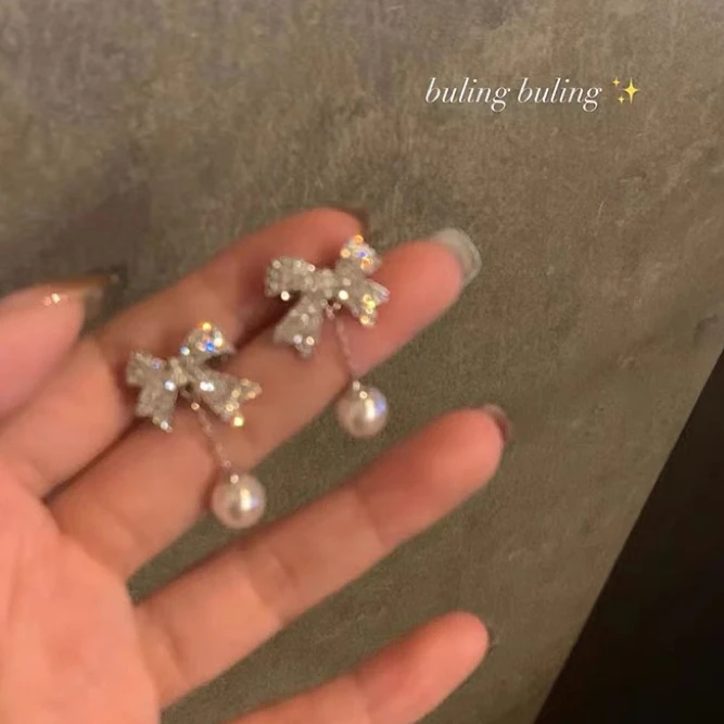 合金耳饰 蝴蝶结高级耳针个性小众设计耳饰耳钉无耳洞耳夹女A31