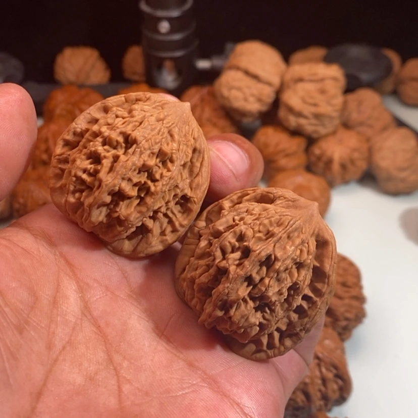 【闪购商品】文玩核桃把件