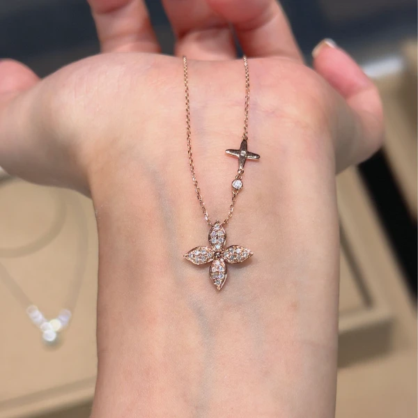 QANNA【经典老花】18K金小众高级时尚钻石锁骨链项链AP