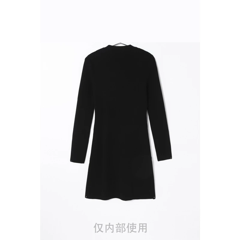 L236   露肩连衣裙