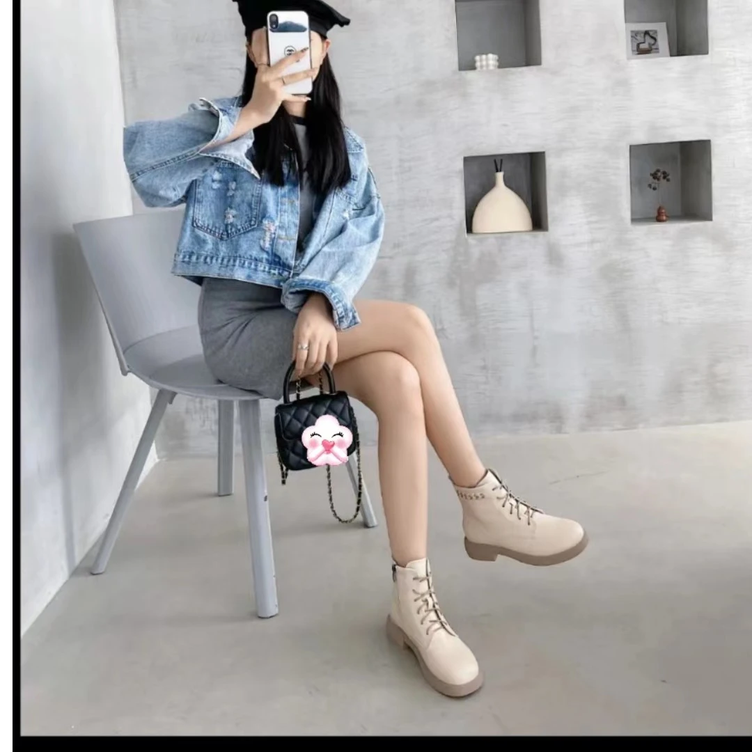 秋冬新款时尚百搭圆头厚底女款系带休闲马丁靴（四季款60542