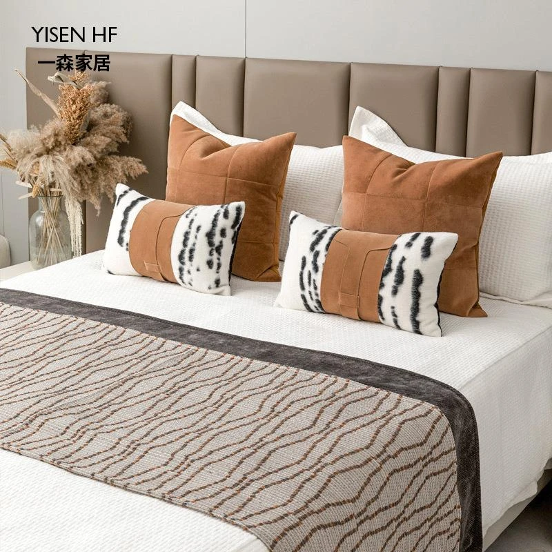 YISEN焦糖色棕色软装床品多件套酒店民宿抱枕搭毯靠枕床旗床尾巾