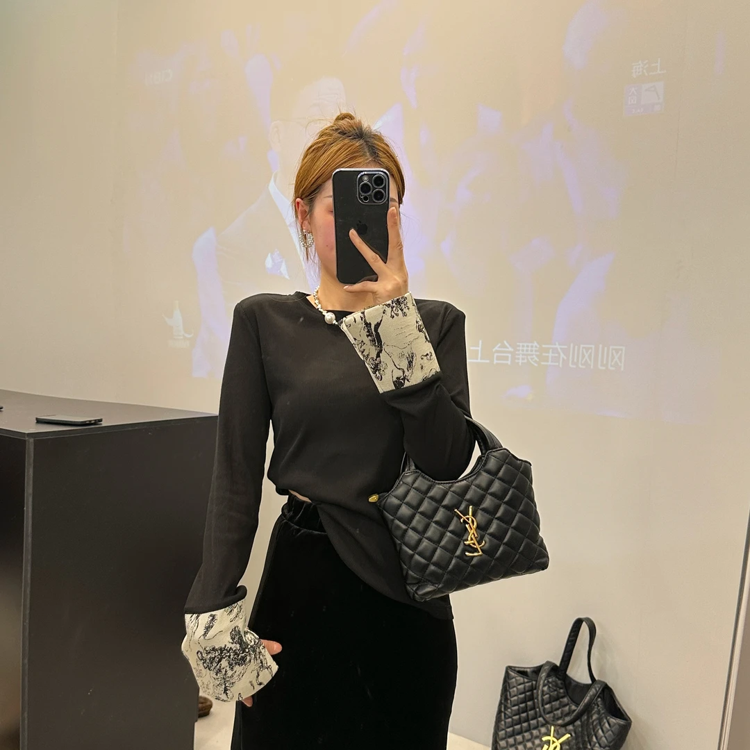 东大门韩版圆领竖条净面拼接国风袖时尚显瘦打底