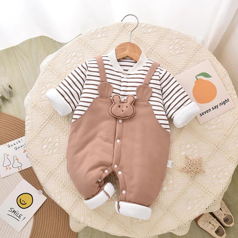 婴儿夹棉可爱长袖连体衣秋冬季新生儿保暖棉衣外出服宝宝秋冬装