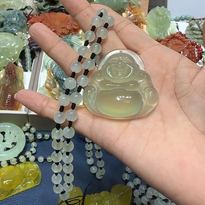 蛇纹石玉吊坠未镶嵌