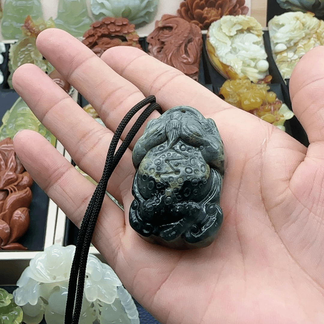 【闪购商品】蛇纹石玉吊坠未镶嵌