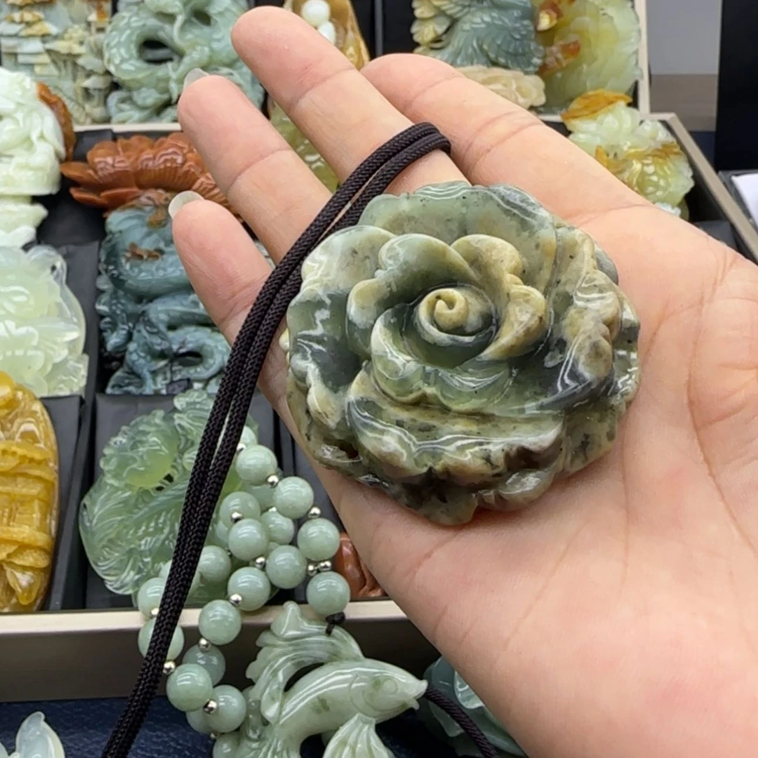 【闪购商品】蛇纹石玉套装未镶嵌