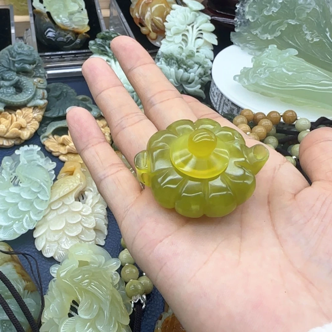 【闪购商品】蛇纹石玉手把未镶嵌