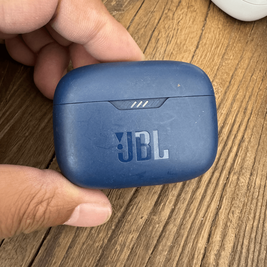 9新 JBL T230双主机主动降噪蓝牙耳机