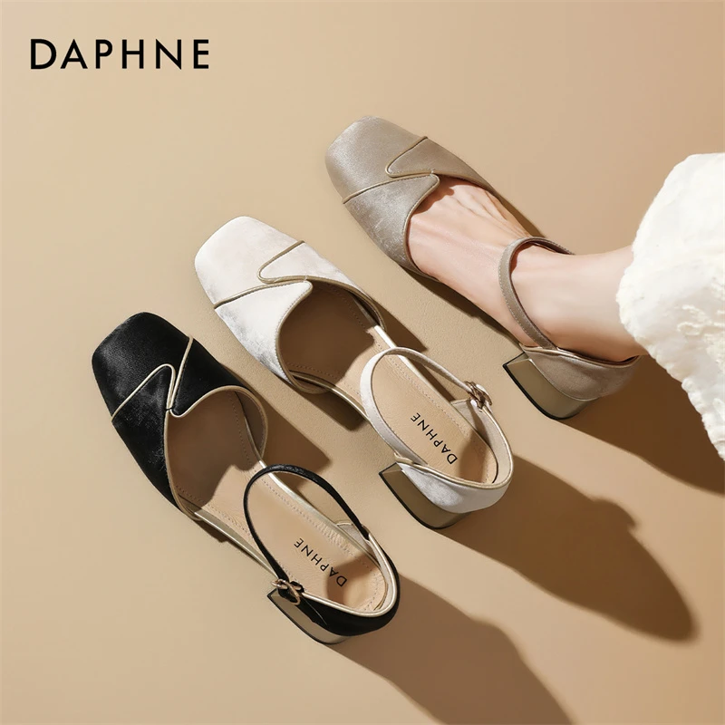 达芙妮夏季时尚百搭气质温柔粗跟玛丽珍软底复古一字带方跟高跟鞋