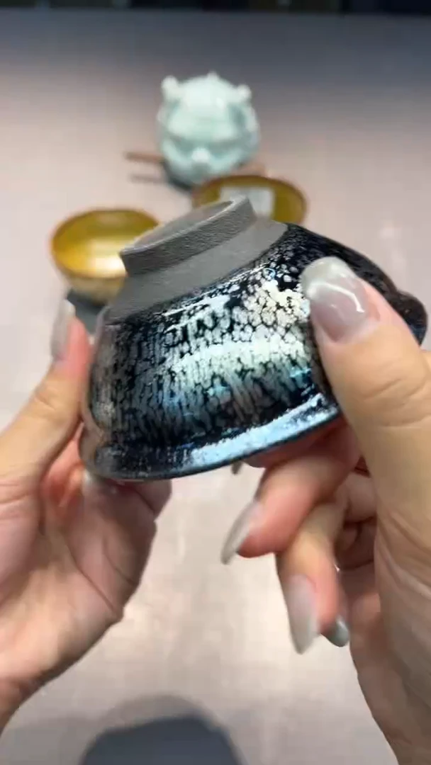 【闪购商品】茶盏邱晨翔 黑底银斑官帽
