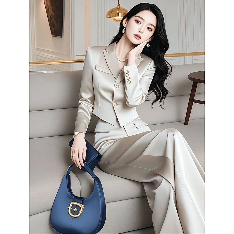 气质一整套穿搭高级感漂亮高端时尚小香风西装外套裤子套装女初秋