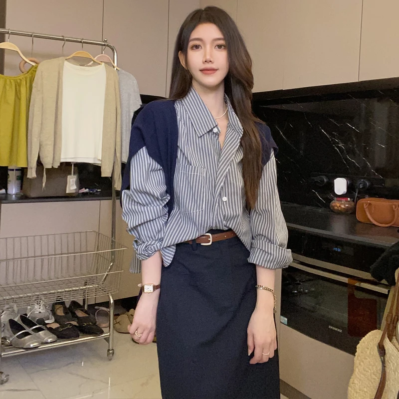 条纹衬衫女短款休闲春秋新款韩版百搭衬衣【不包括披肩】