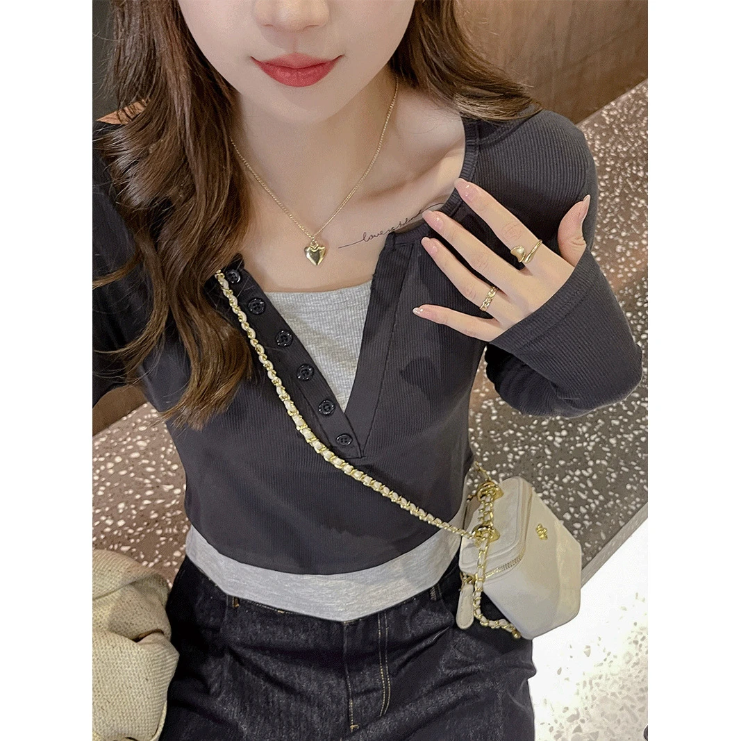 工厂秋冬正肩v领假两件打底衫女新款撞色内搭修身高级感长袖上衣