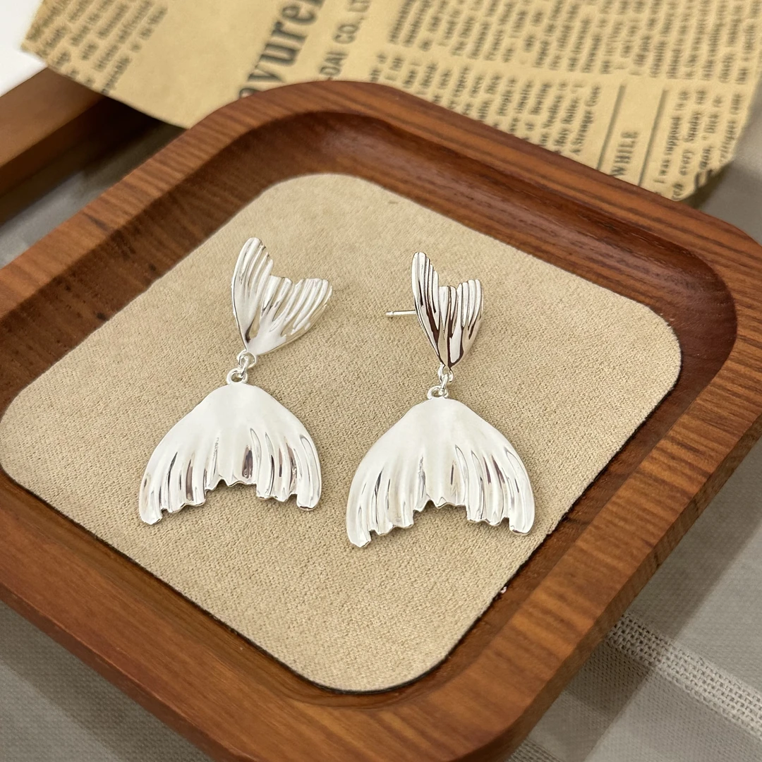 925银耳饰 《鱼尾巴》韩版定制款冷淡风光面鱼尾巴耳环