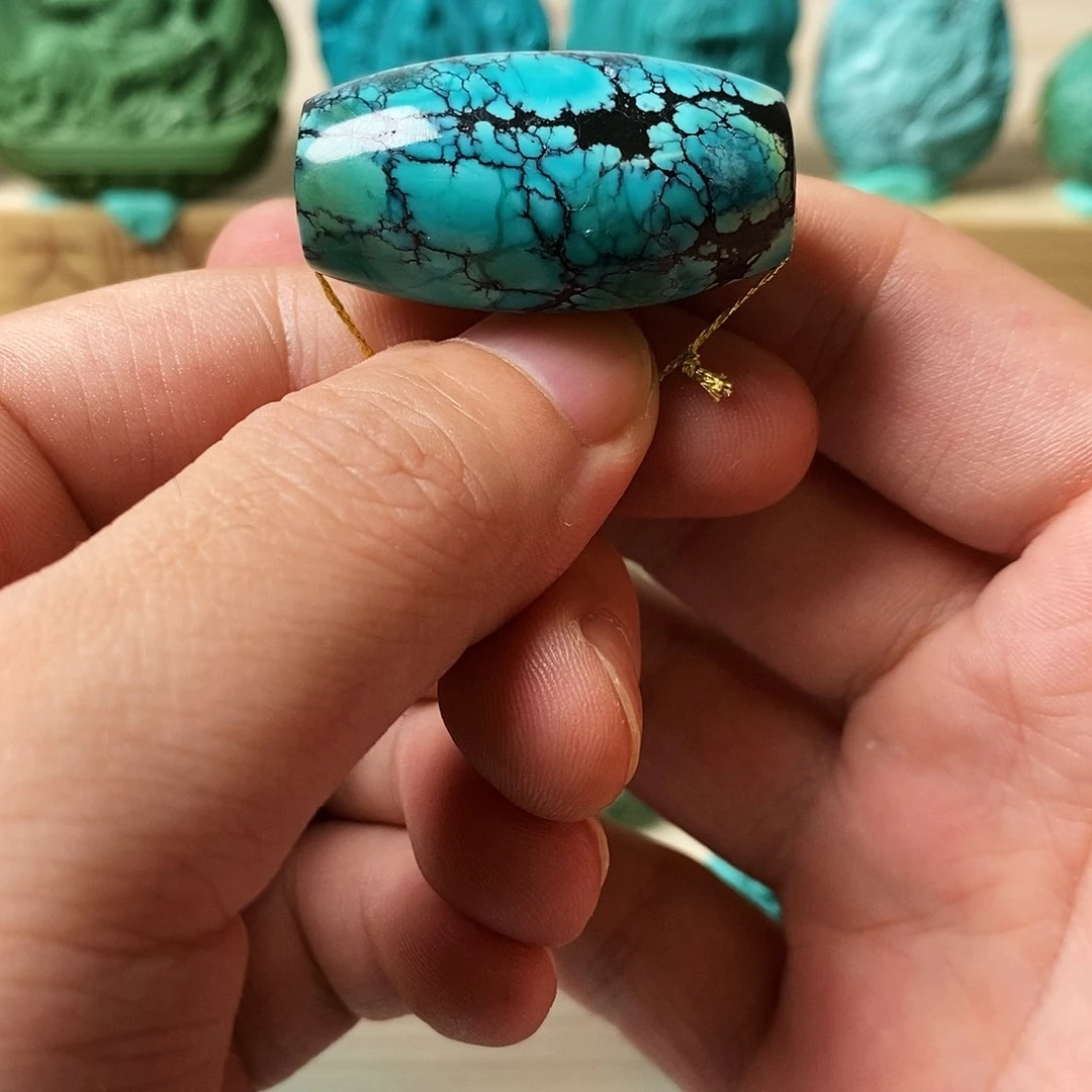 定制绿松石原矿绿松石