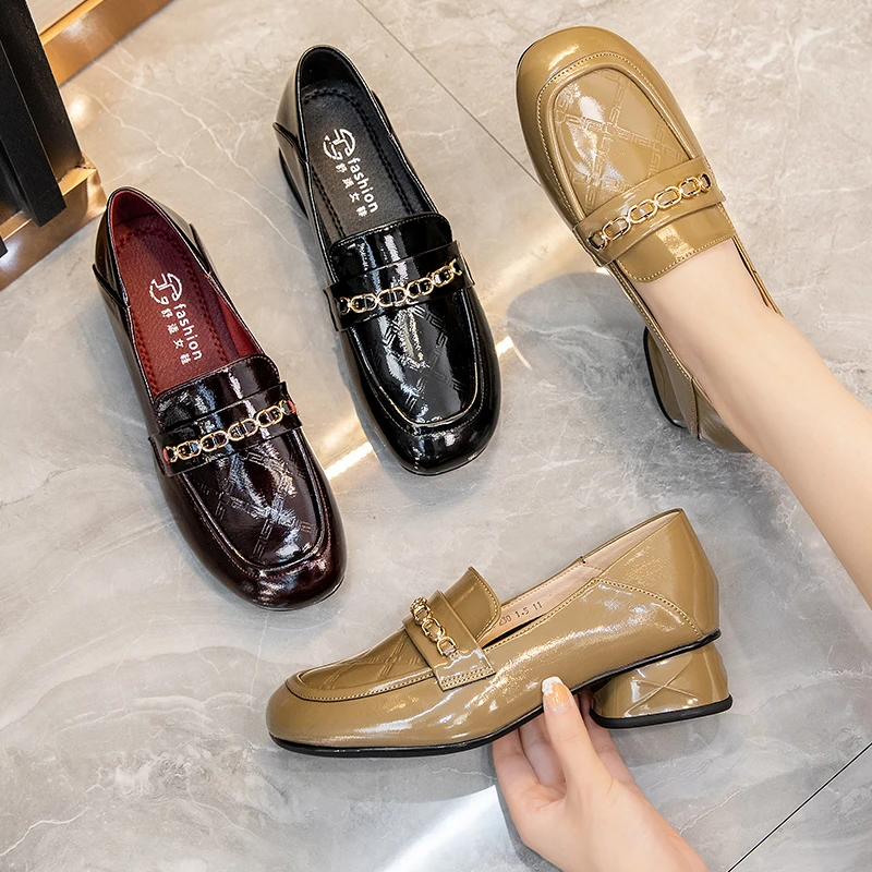 919春秋百搭时尚方头中跟中老年单鞋粗跟舒适女鞋乐福鞋