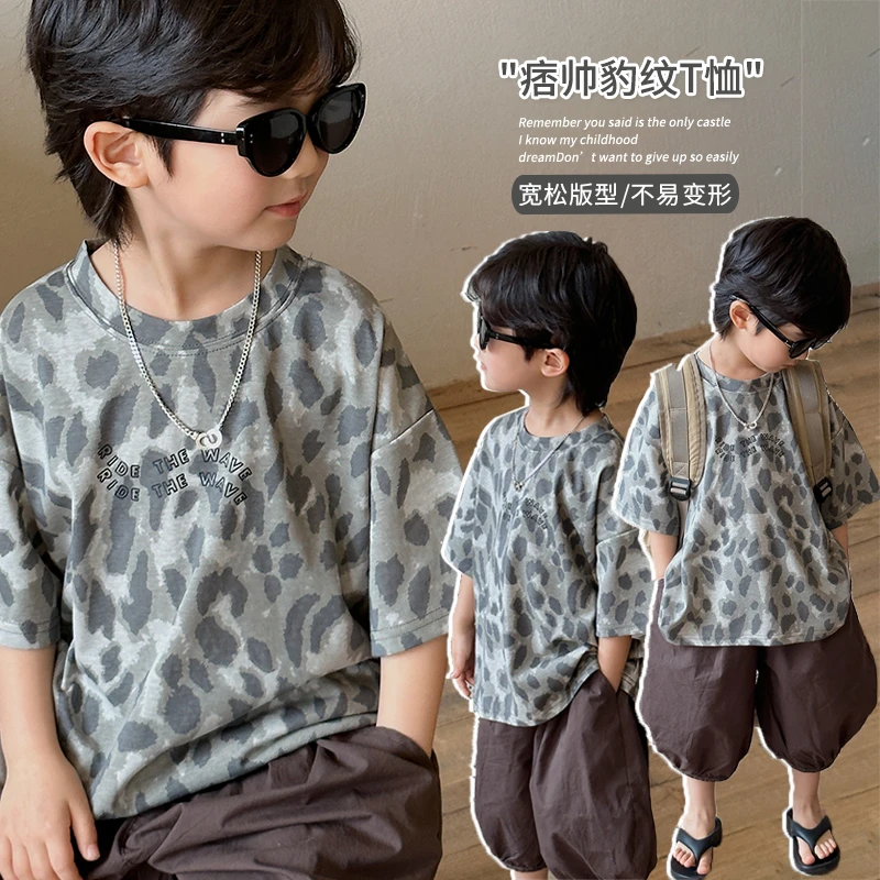 《设计师款》奶酷痞帅~韩版中大儿童洋气豹纹字母T恤LZ99男女童