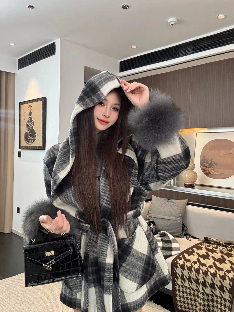 【十一家】设计感气质格子毛呢子大衣女2024韩系温柔外套冬w4622