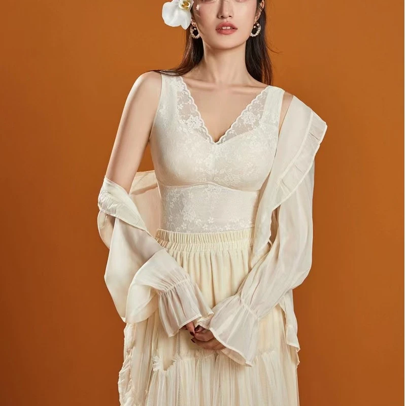 芍药花四季款蕾丝内衣吊带打底轻奢气质性感美背时尚聚拢塑身修身