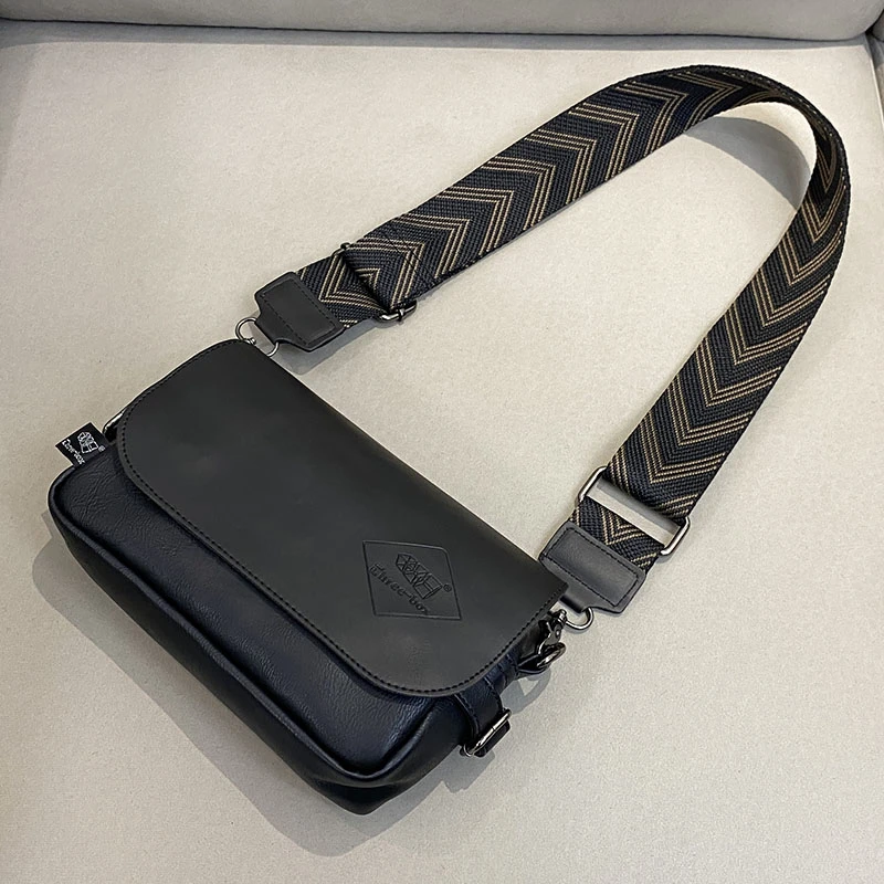 潮牌男士单肩包日系时尚潮流斜挎包小众软皮男女休闲小包ins个性