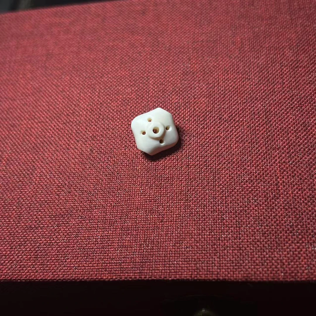 精品猛犸五眼六通配饰H711