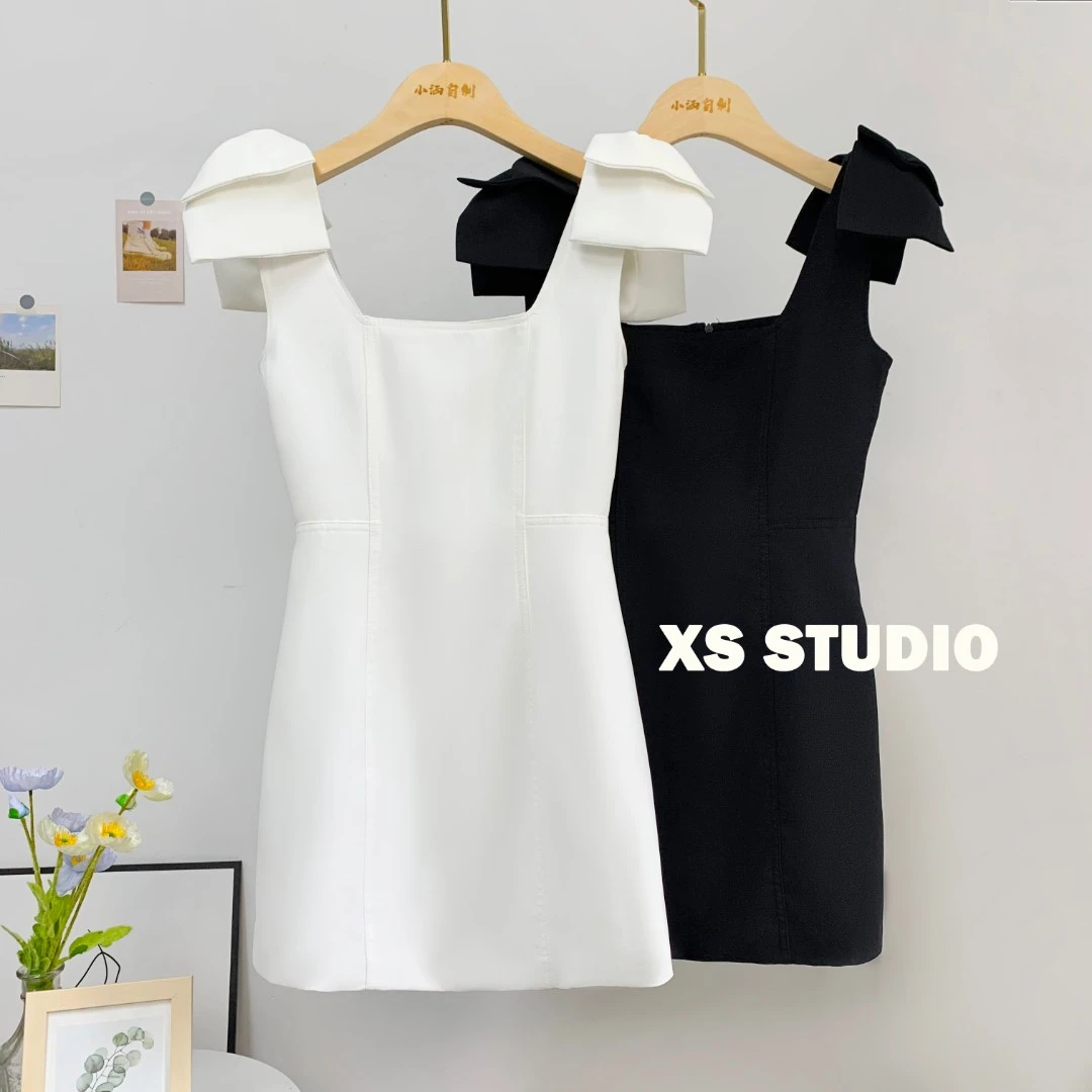 性感蝴蝶结吊带连衣裙2024春夏新款无袖a字高腰法式小众收腰短裙
