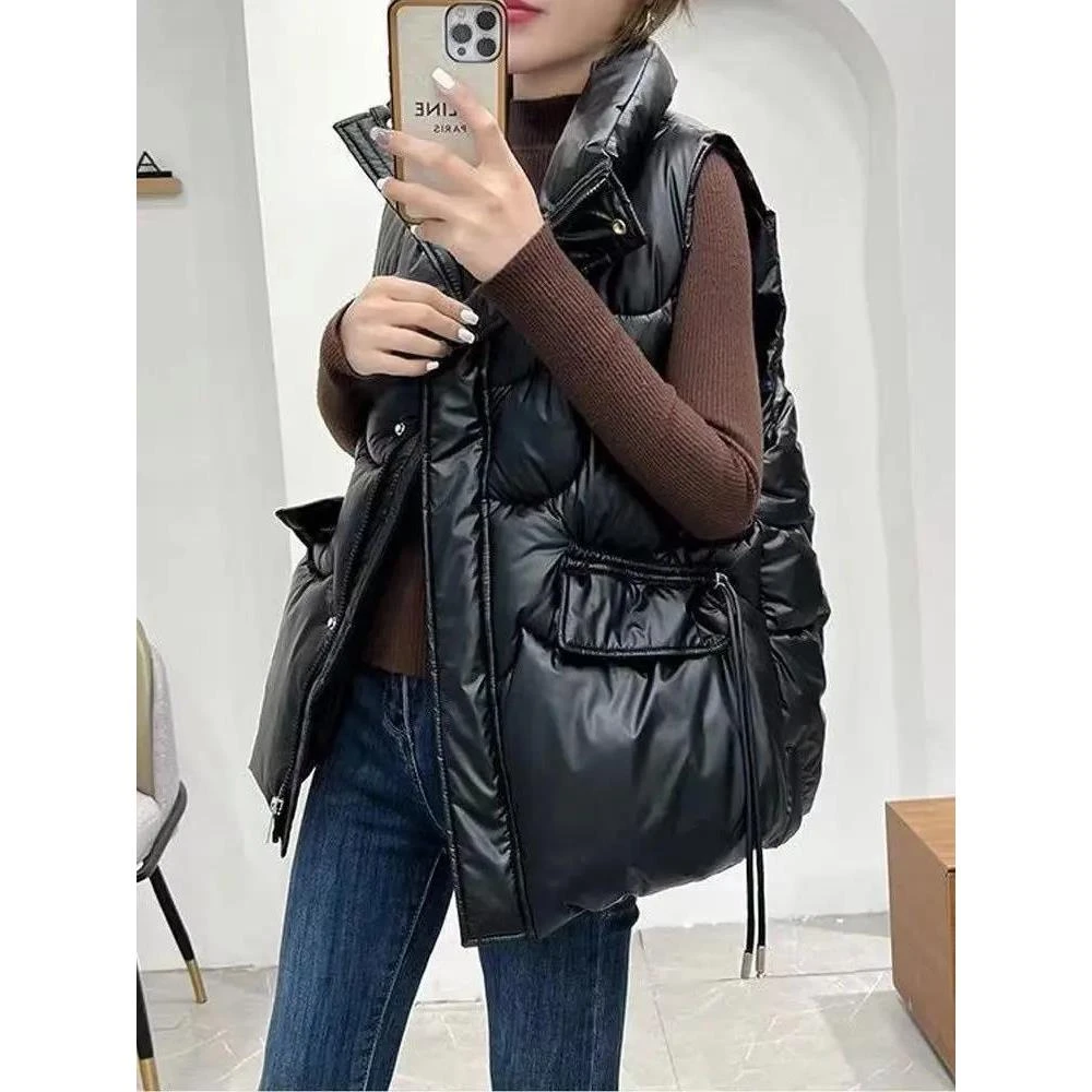 马甲女白鸭绒马甲羽绒马甲立领网红外搭亮皮休闲外穿羽绒宽松大码