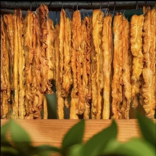 湖南农家米糠熏制腊肥肠3