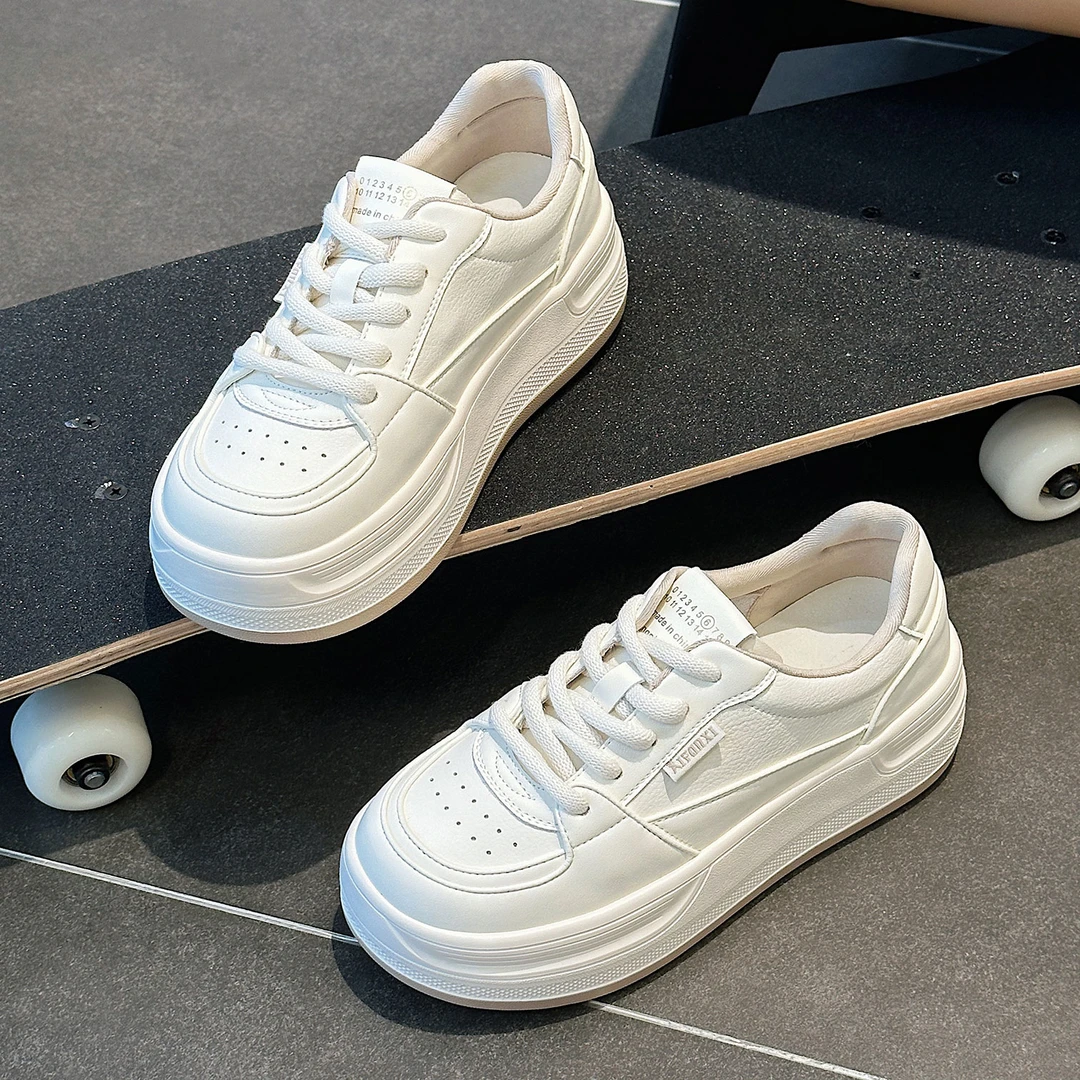 真皮厚底小白鞋女2025新款爆款秋季百搭增高透气休闲鞋软底面包鞋