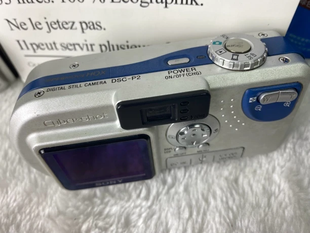9新 Sony/索尼 P2数码相机，面包机，无配件