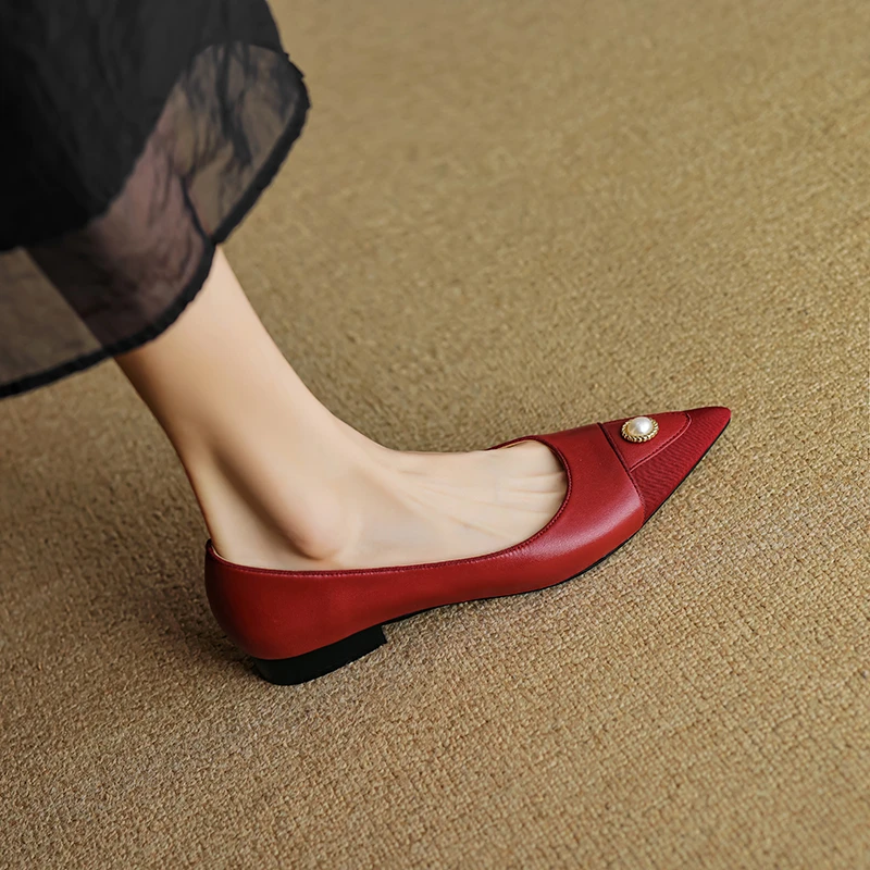 2.5CM温柔珍珠尖头平底鞋酒红色真皮浅口单鞋百搭低跟不累脚女鞋