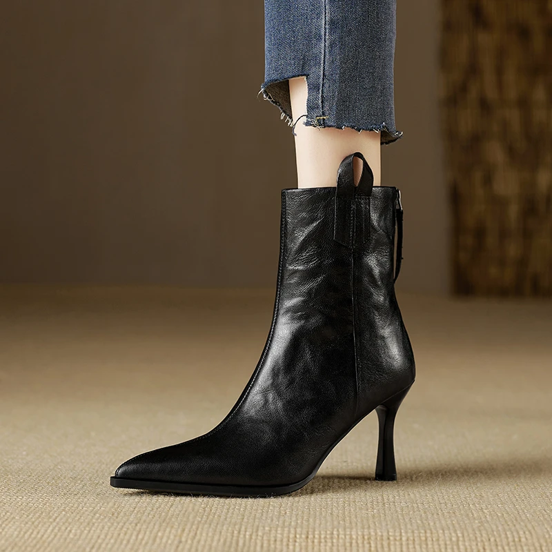 8CM复古风时尚优雅短筒靴黑色新款真皮百搭后拉链高跟增高瘦瘦靴