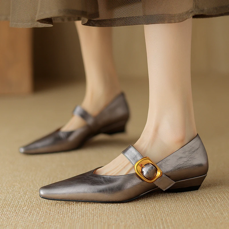 3cm牛皮复古尖头低跟玛丽珍鞋百搭浅口一字扣带单鞋春季气质女鞋