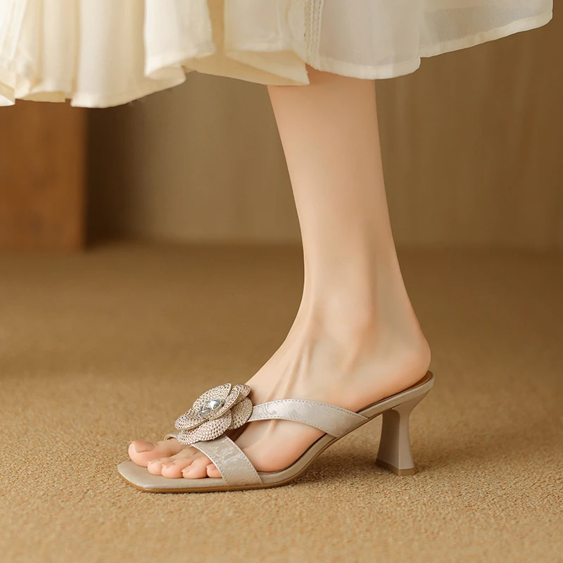 6.5CM法式水钻花朵拖鞋外穿真皮杏色方头凉鞋露趾粗跟高跟凉拖鞋