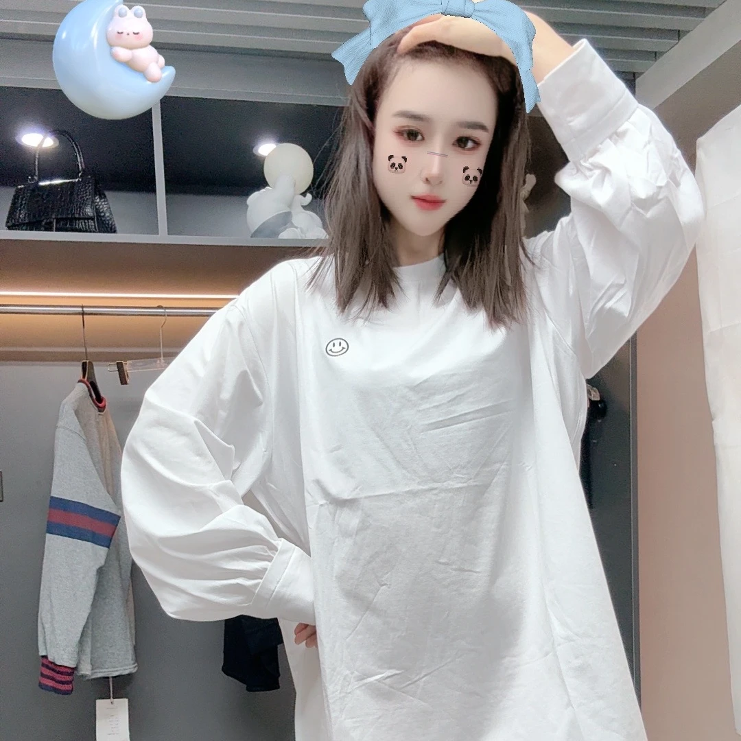 2024冬季新款爆款休闲百搭刺绣笑脸工艺压褶袖圆领白色套头大T恤