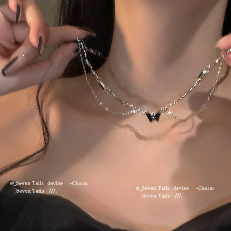 暗黑辣妹~风双层黑色蝴蝶项链女ins锁骨链女高级小众设计感配饰潮