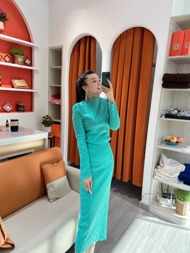 主播推荐套装，时尚大气