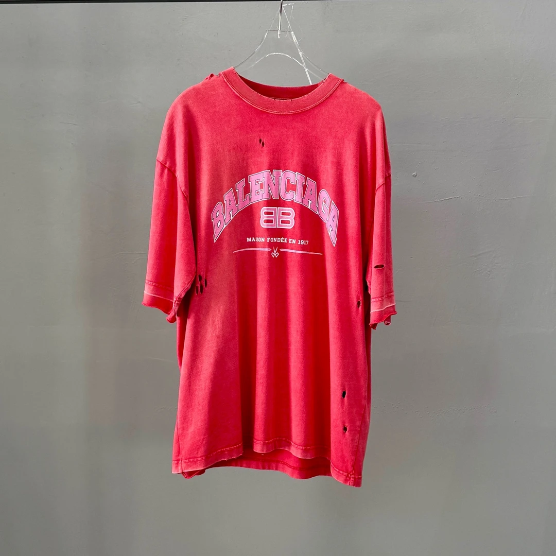 99新 Balenciaga/巴黎世家 经典做旧破坏短袖/S码/Sw23928