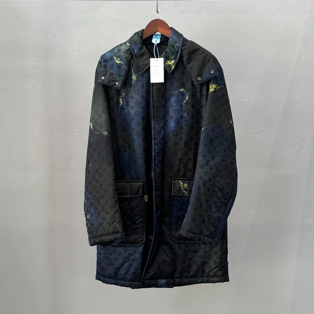 99新 LouisVuitton/路易威登 中长款三花满印棉服/48码/sw23273
