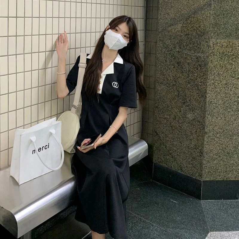 夏季黑色长裙2023年新款学院风时尚收腰显瘦polo领短袖连衣裙女生