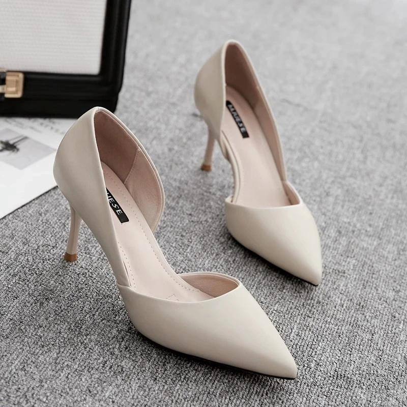 侧空高跟鞋女细跟尖头米白色气质黑色2024春新款软皮小码职业单鞋