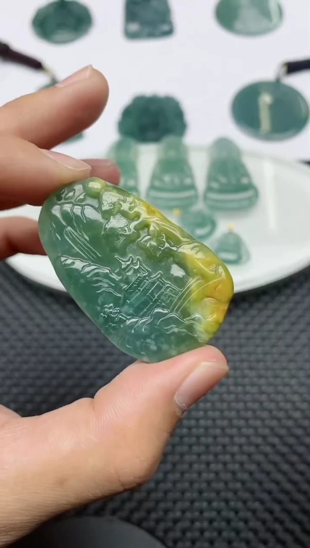 【闪购商品】翡翠颈饰未镶嵌1