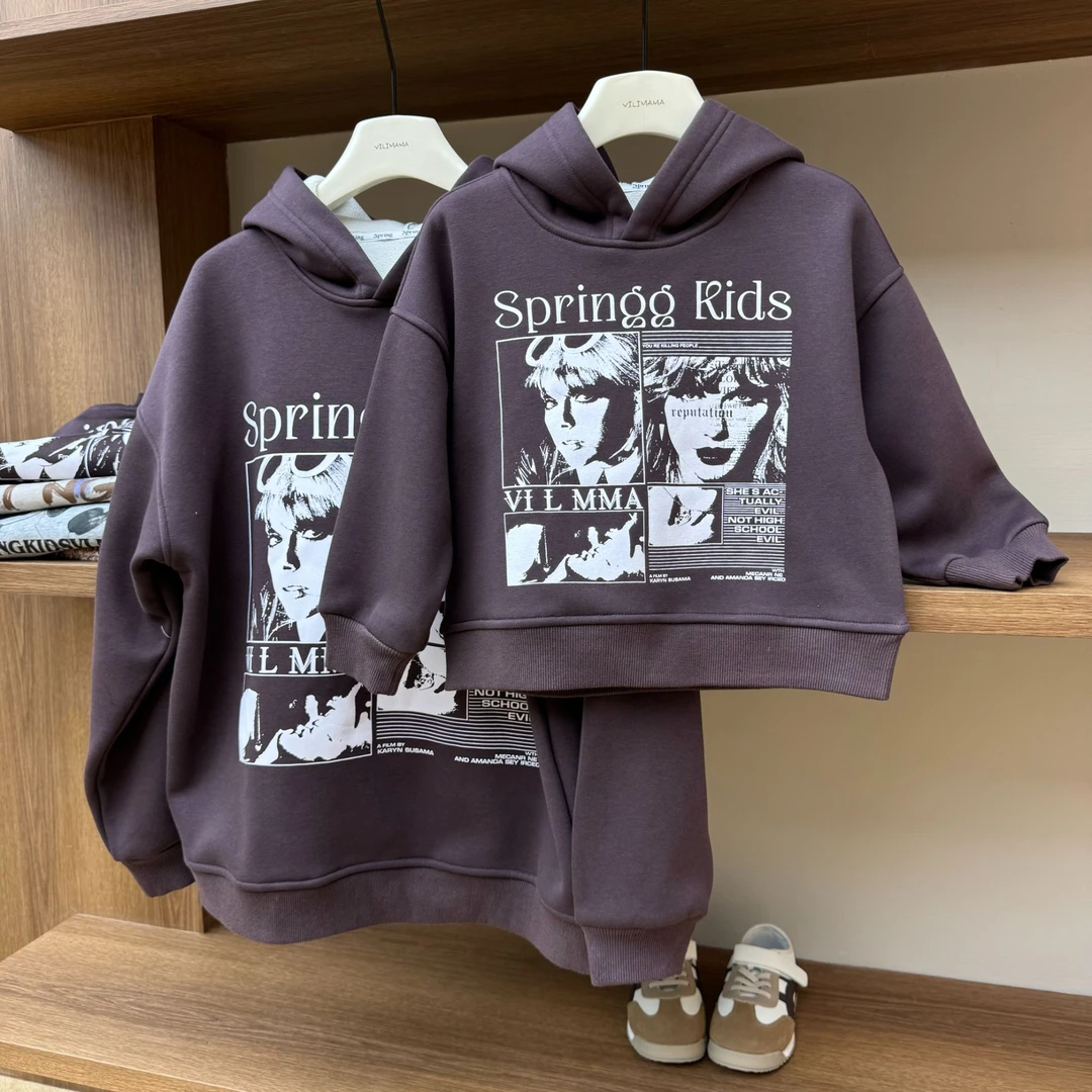 vilimama2024年冬款一体绒摇粒绒加绒红色连帽套头卫衣64151