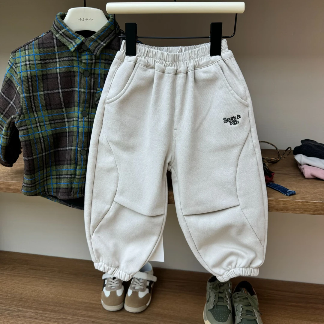 Vilimama冬款加绒加厚工装斜纹棉布加绒收口微弹休闲裤V54310