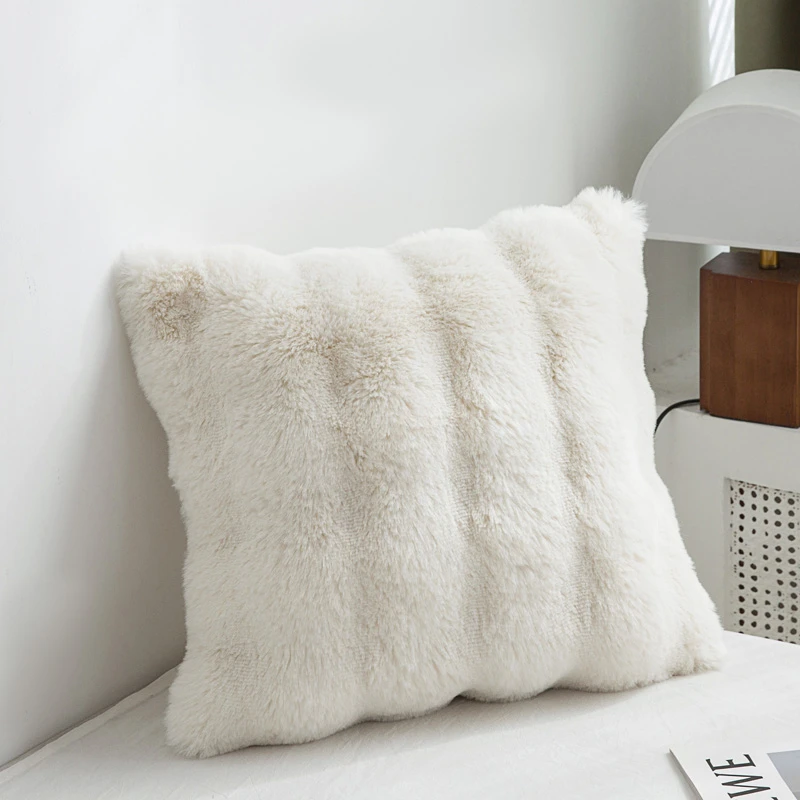 毛绒抱枕