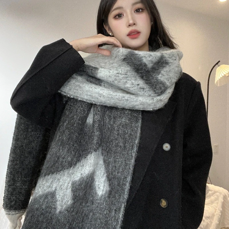秋冬季韩系百搭马海毛AC格子围巾氛围感加厚保暖学生长款情侣围脖