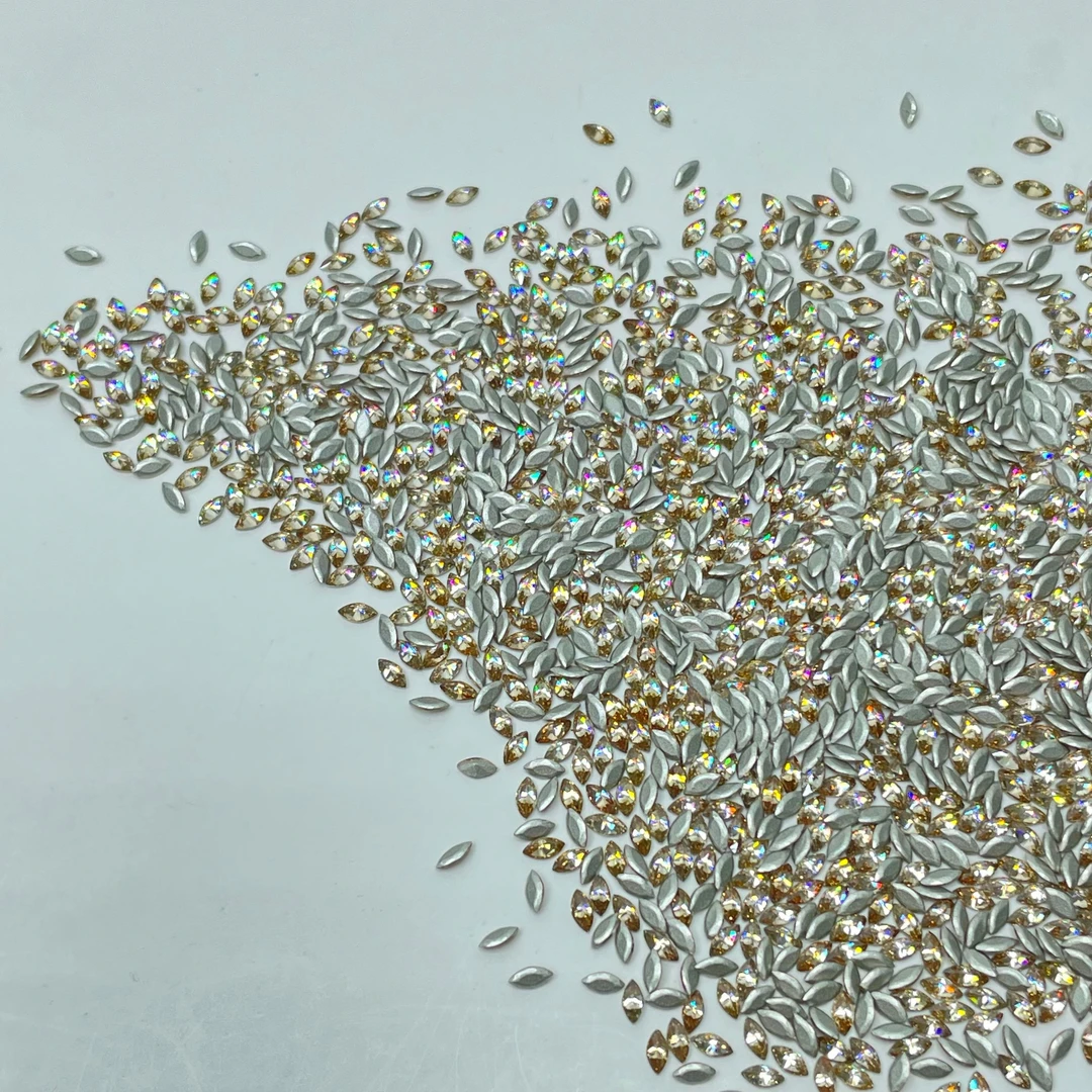 春柚美甲饰品5A锆石平底香槟倒边迷你马眼锆石美甲钻1.5*3mm