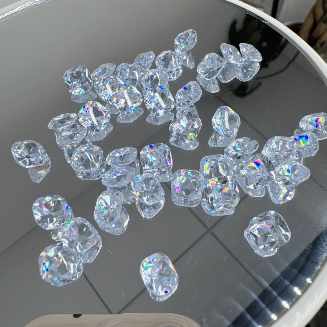 （10颗）春柚美甲超闪锆石火彩透色白色正方形肥方尖底锆石裸钻8mm