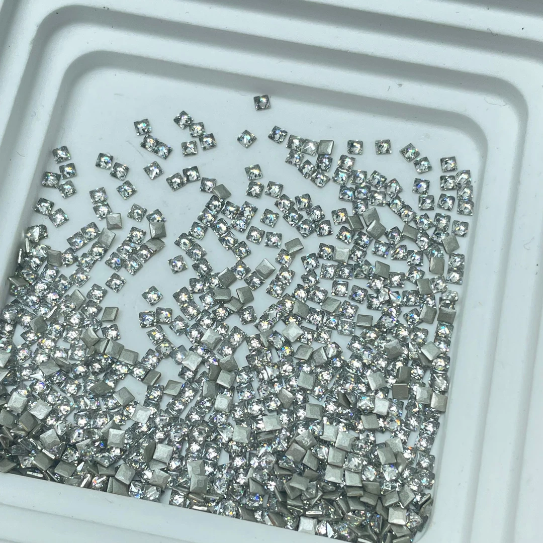 春柚美甲饰品5A锆石平底超闪倒边正方锆石高品质美甲锆石2*2mm